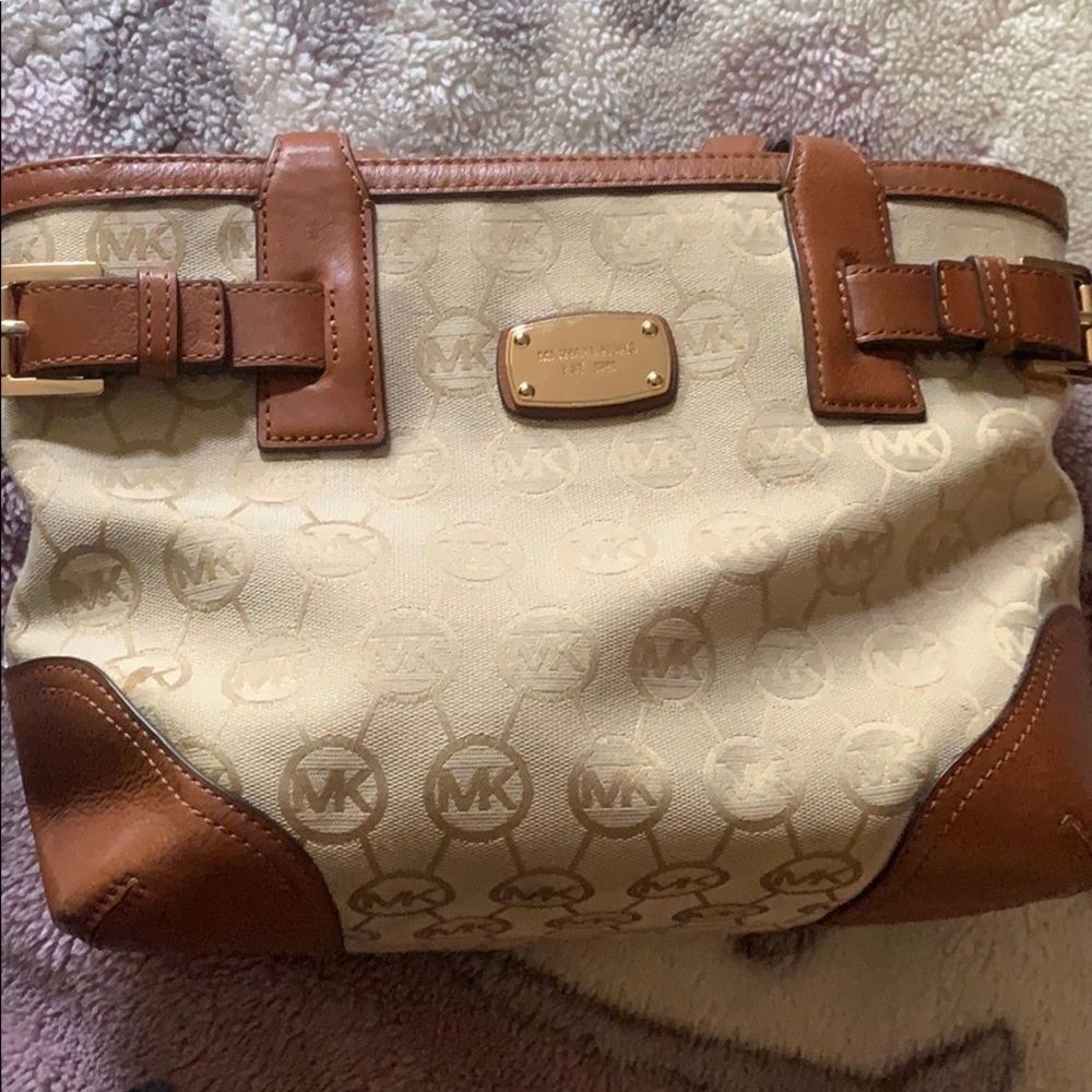 Michael Kors purse